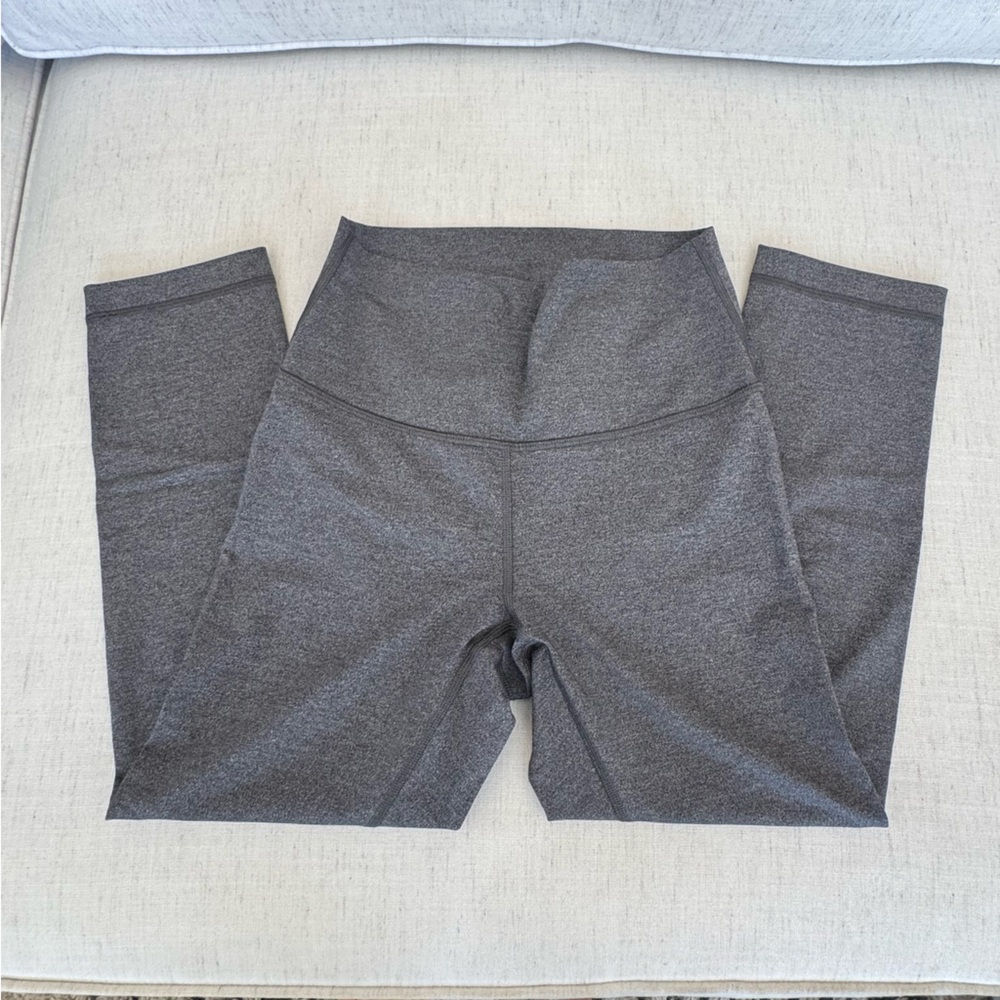 Lululemon Athletica Grey cropped athletic Leggings